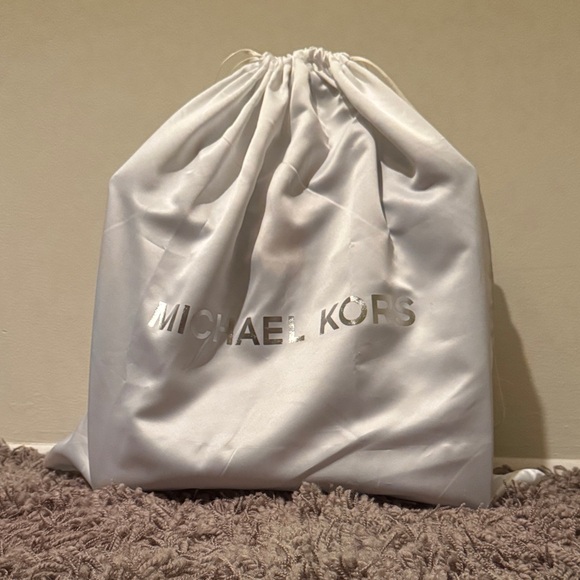 NWT | Michael Kors | Black | Hamilton | Tote Bag - Picture 2 of 6